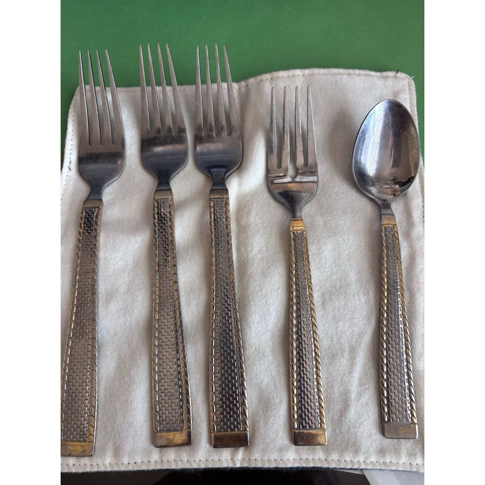 Cambridge Gold, Southampton Stainless Accent Silverware  Retired,‎ Rare Find